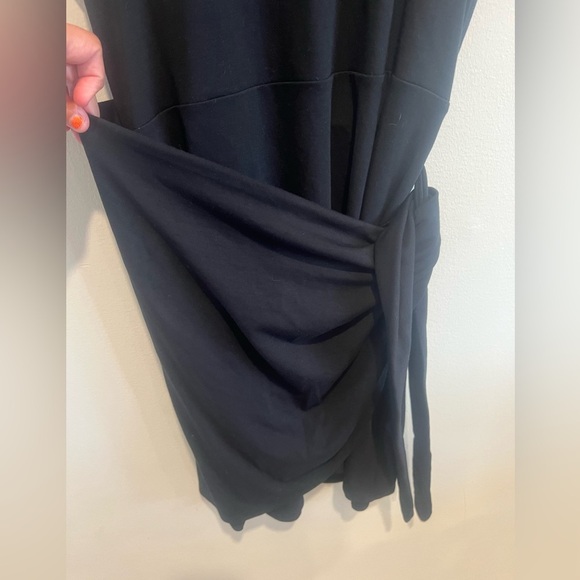 Aritzia Wilfred Black Lune dress size L - Picture 4 of 6